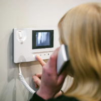 Pose d'interphone audio et vidéo près de Valenciennes